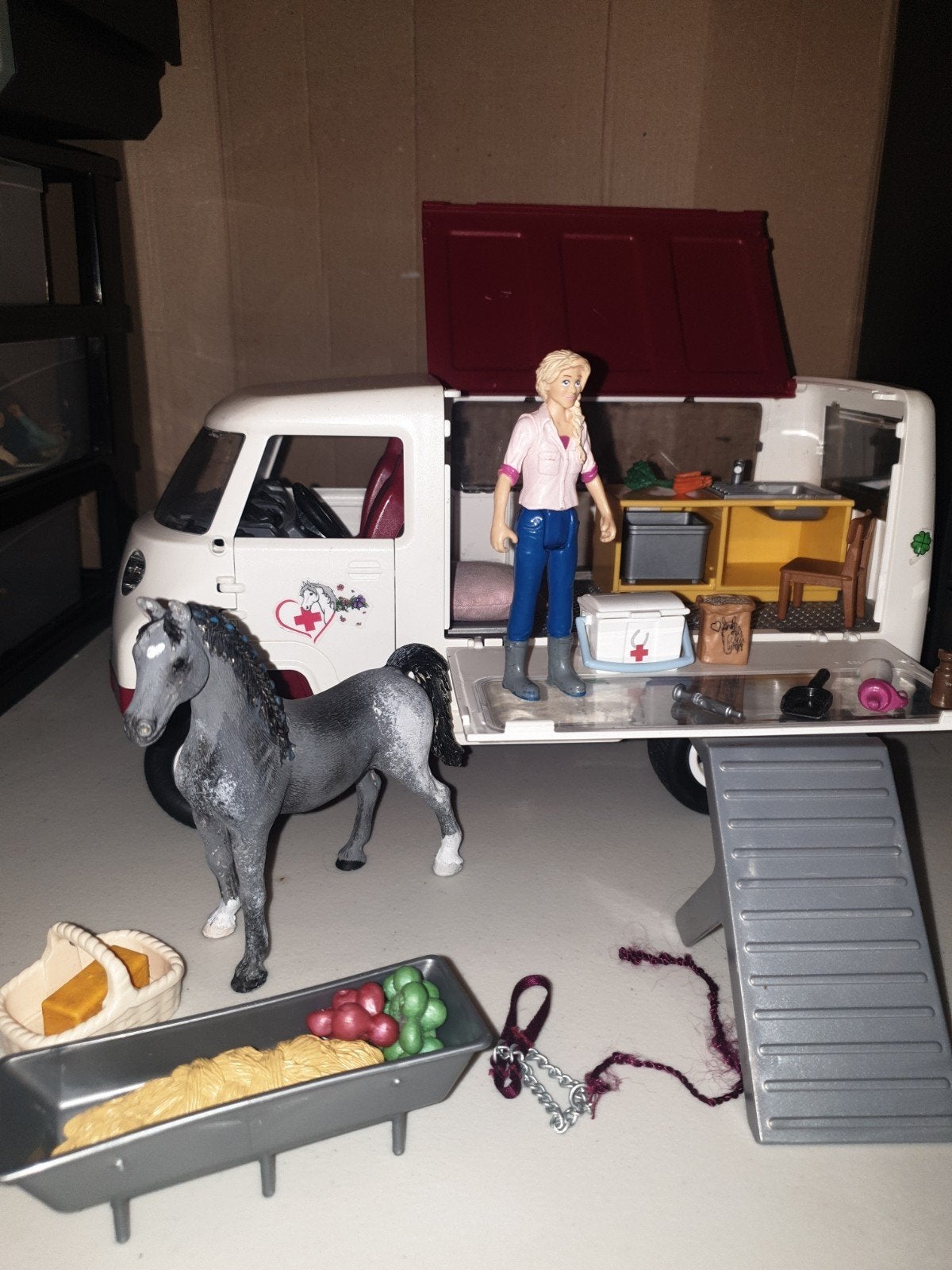 dierenarts set van schleich, Ophalen of Verzenden, Zo goed als nieuw, Hond of Kat, Beeldje of Figuurtje