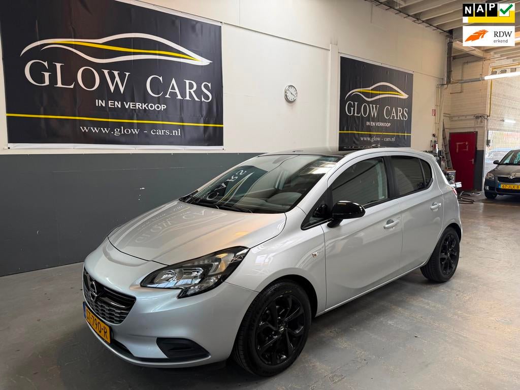 Opel Corsa 1.4 Black Edition AIRCO|ELEK.RAMEN|PDC|NAVI|CRUIS, Voorwielaandrijving, Gebruikt, 4 cilinders, 49 €/maand