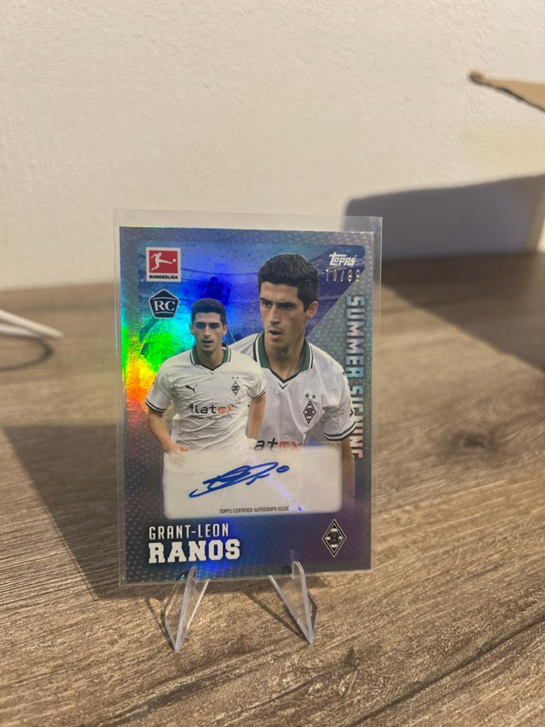 Grant-Leon Ranos 2022-23 Summer Signings Autograph /99 RC, Hobby en Vrije tijd, Stickers en Plaatjes, Ophalen of Verzenden, Zo goed als nieuw