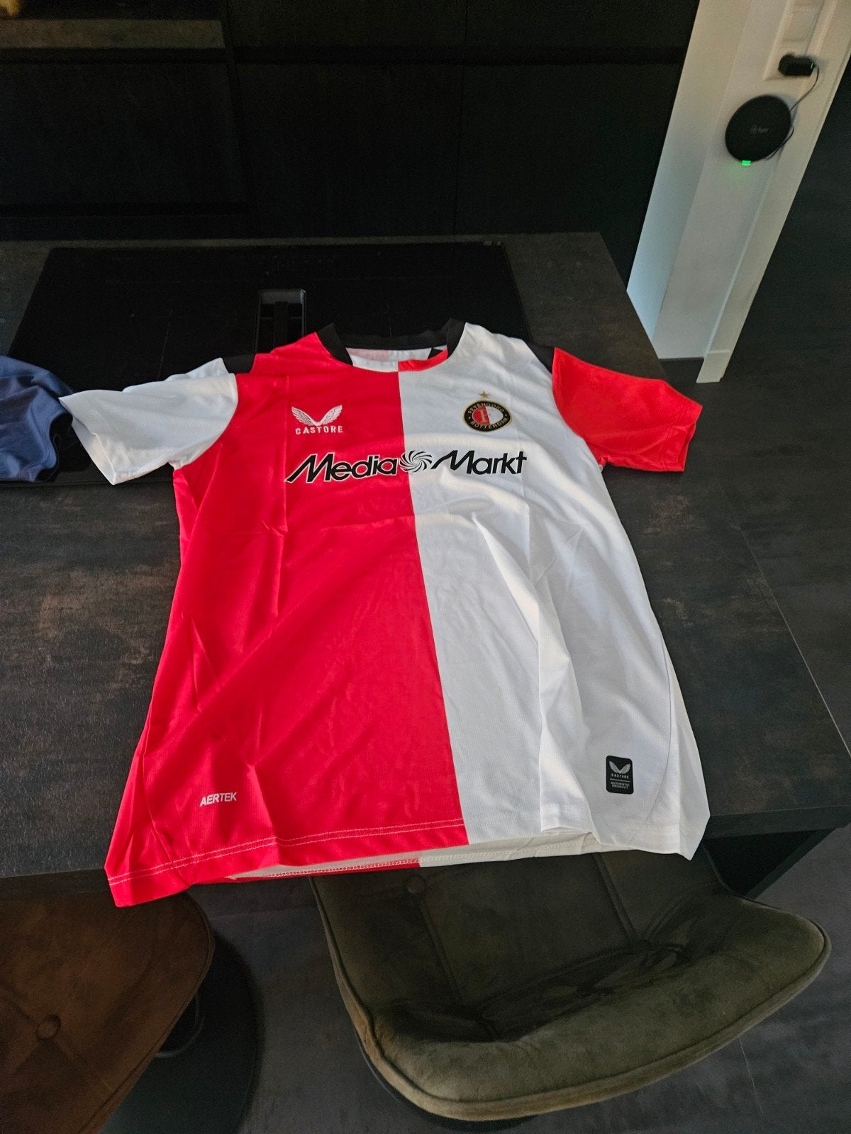 Feyenoord nieuwste thuisshirt M, L en XL, Ophalen of Verzenden, Nieuw, Maat 56/58 (XL), Voetbal