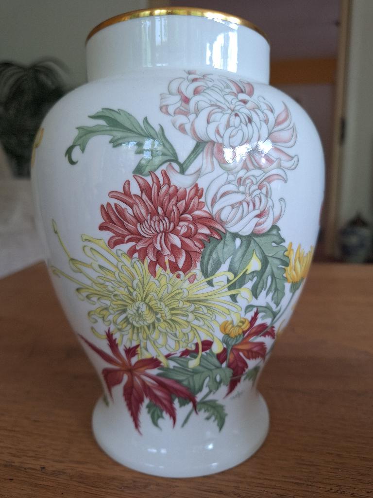 wedgewood vazen, Overige kleuren, Aardewerk of Porselein, Ophalen of Verzenden, Zo goed als nieuw