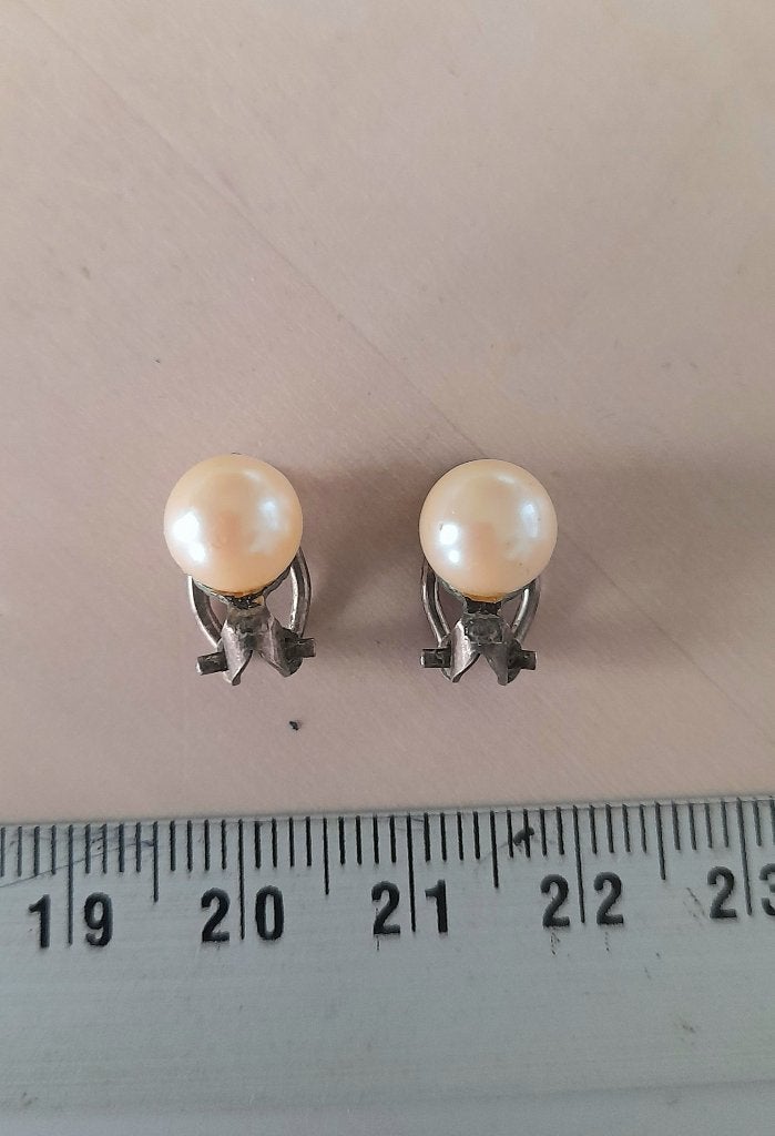 Mooie vintage zilver gemerkt oorbellen met parel, Gebruikt, Ophalen of Verzenden, Knopjes of Stekers, Zilver