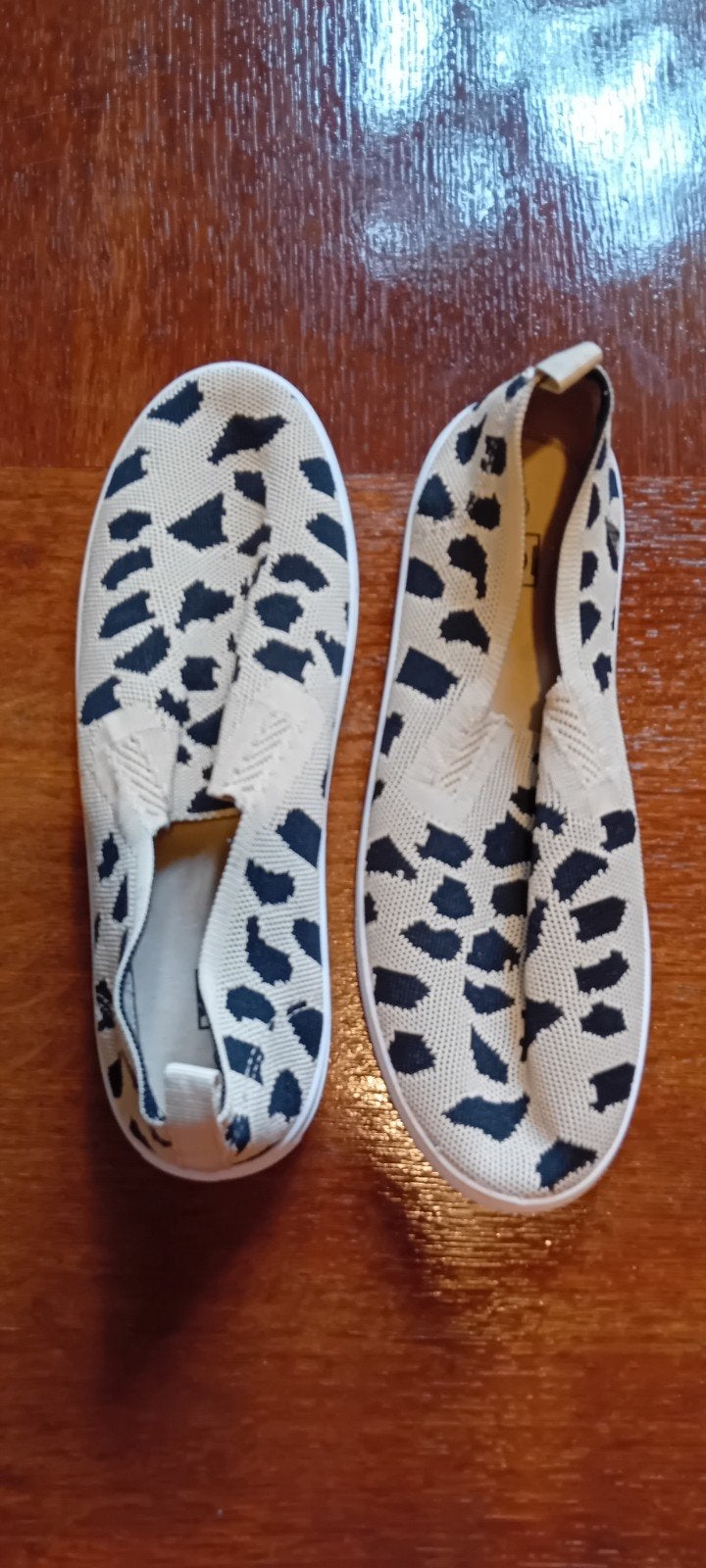 Schoenen  maat 42, Ophalen, Zo goed als nieuw, Zwart, Sneakers of Gympen