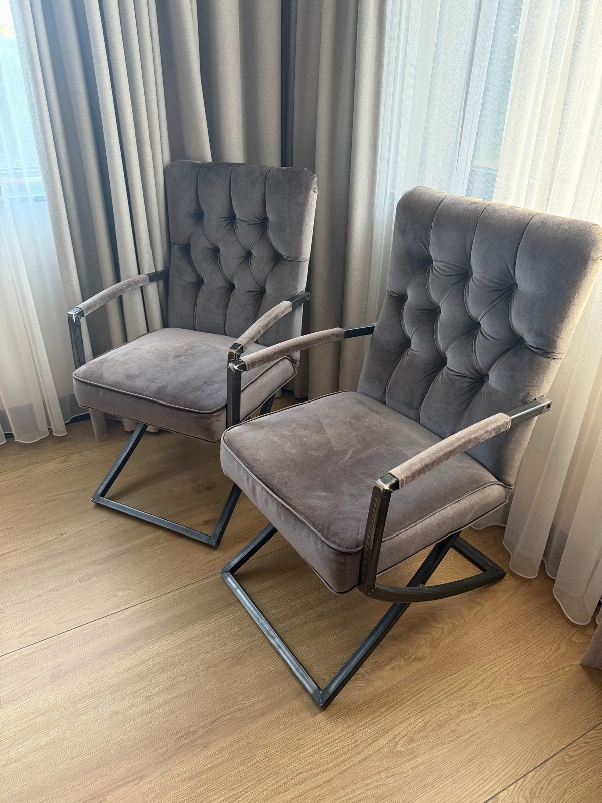 Prachtige taupe eetkamerstoelen met stalen poten, Huis en Inrichting, Stoelen, Overige kleuren, Zitmaxx, Zitmax@nl, Zo goed als nieuw