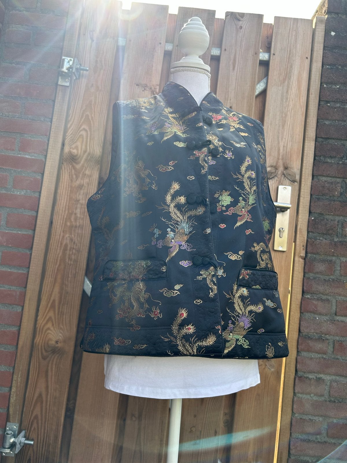 Zwart Oosters Gilet met Drakenprint - Maat L (label XXL), Ophalen of Verzenden, Nieuw