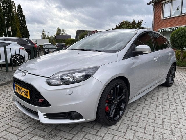 Ford Focus 2.0 EcoBoost ST-3 / 107.000km / TOP STAAT !, Auto's, Gebruikt, 4 cilinders, 1337 kg, Bedrijf