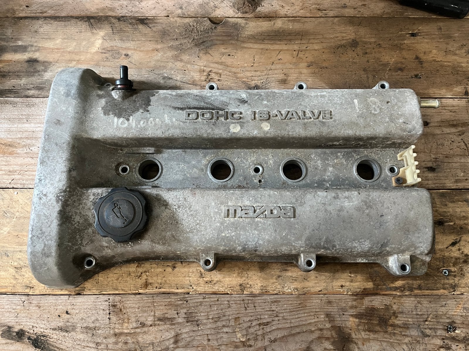 Mazda 323 BH 1.8 BP kleppendeksel, Ophalen, Gebruikt, Mazda