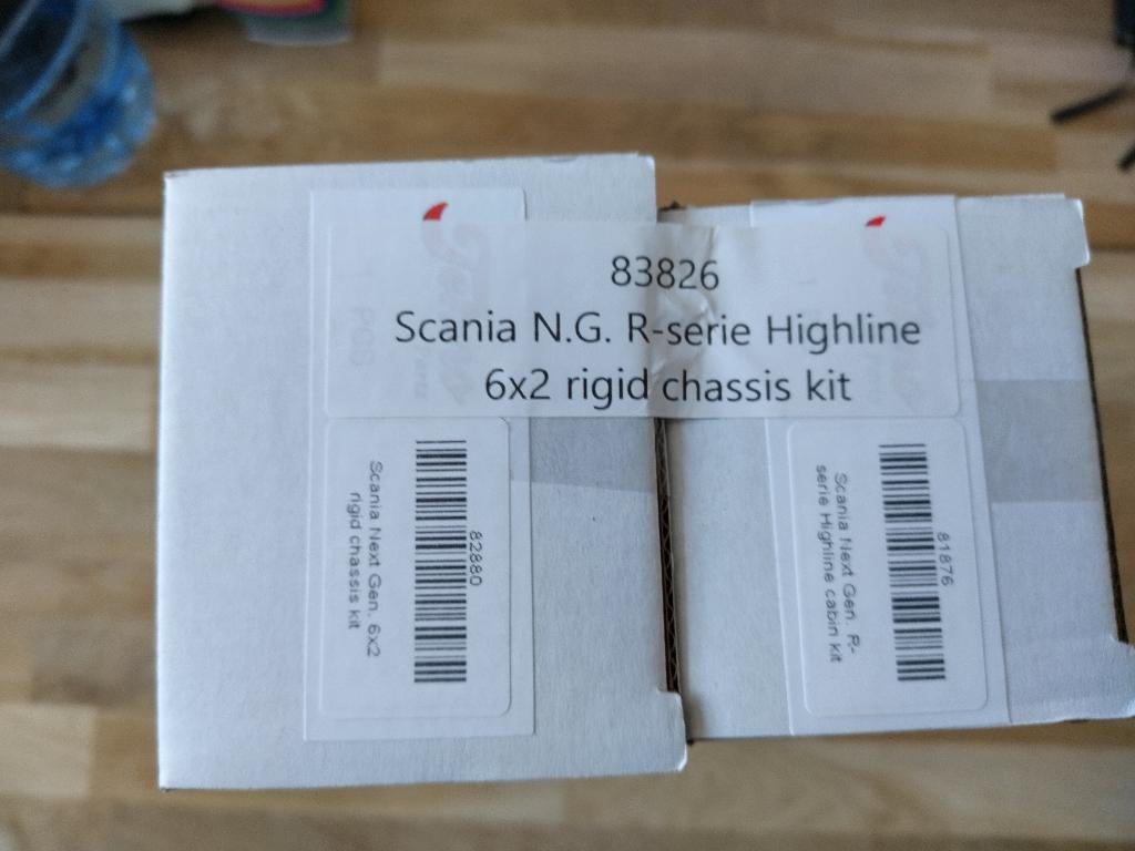 Te koop Tekno Scania N.G. R-serie Highline 6x2 1:50., Hobby en Vrije tijd, Modelauto's | 1:50, Verzenden, Nieuw, Bus of Vrachtwagen