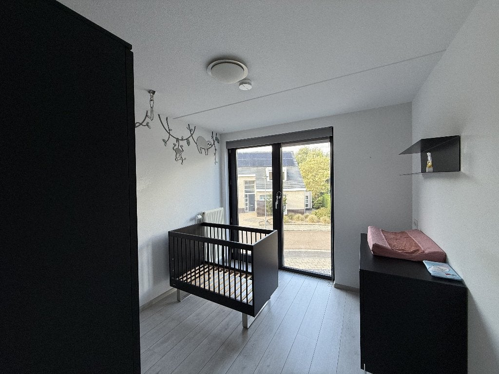 Kidsmill Kinderkamer Zwart met 3-deurige kast