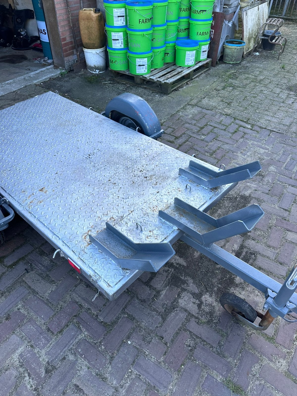 Motorfietsen kar voor 3 motoren, Auto diversen, Ophalen, Gebruikt