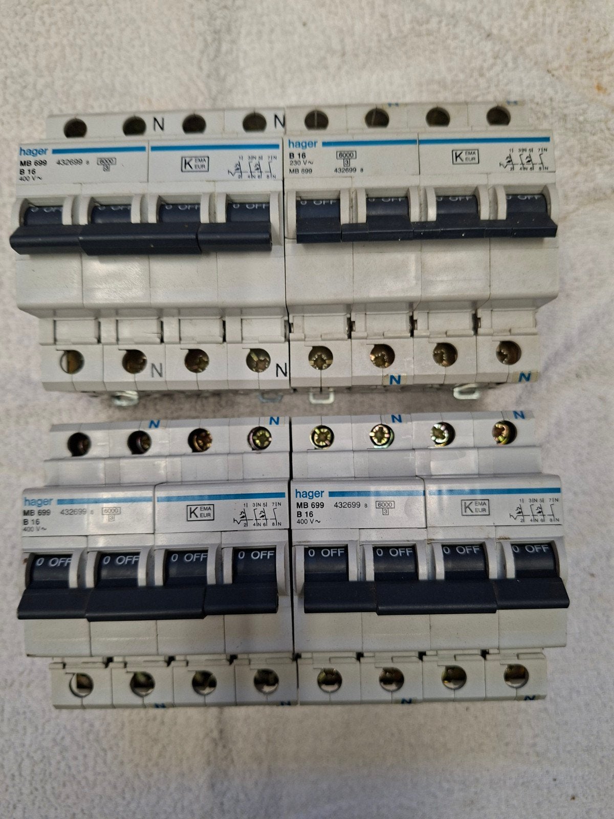 4x HAGER MB699 B16 Fornuisgroep 2-fase met 2 nullen, Ophalen of Verzenden, Zo goed als nieuw, Hager, Installatieautomaat