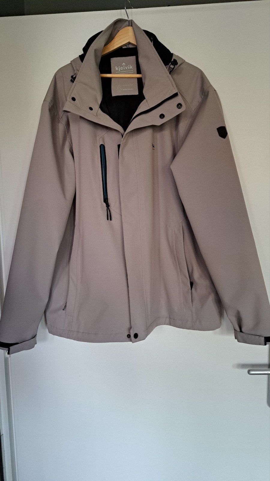 kjelvik jas, Beige, Ophalen of Verzenden, Gedragen, Overige maten