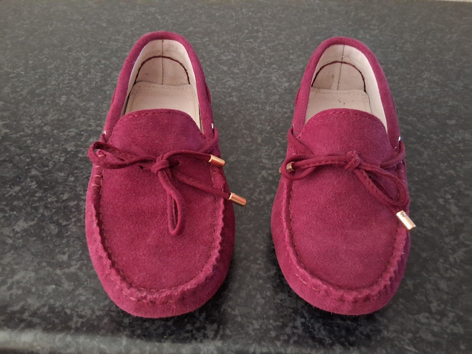 Nieuwe aubergine/wijnrode mocassins - Maat 38, Ophalen of Verzenden, Nieuw, Rood, Espadrilles of Moccasins