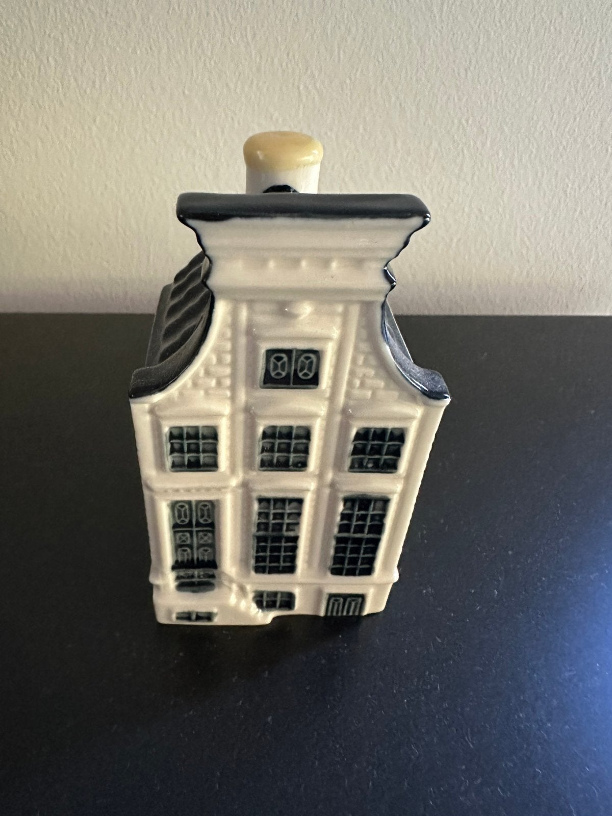 KLM huisje 63, Ophalen of Verzenden, Zo goed als nieuw, 61 t/m 80, Gevuld