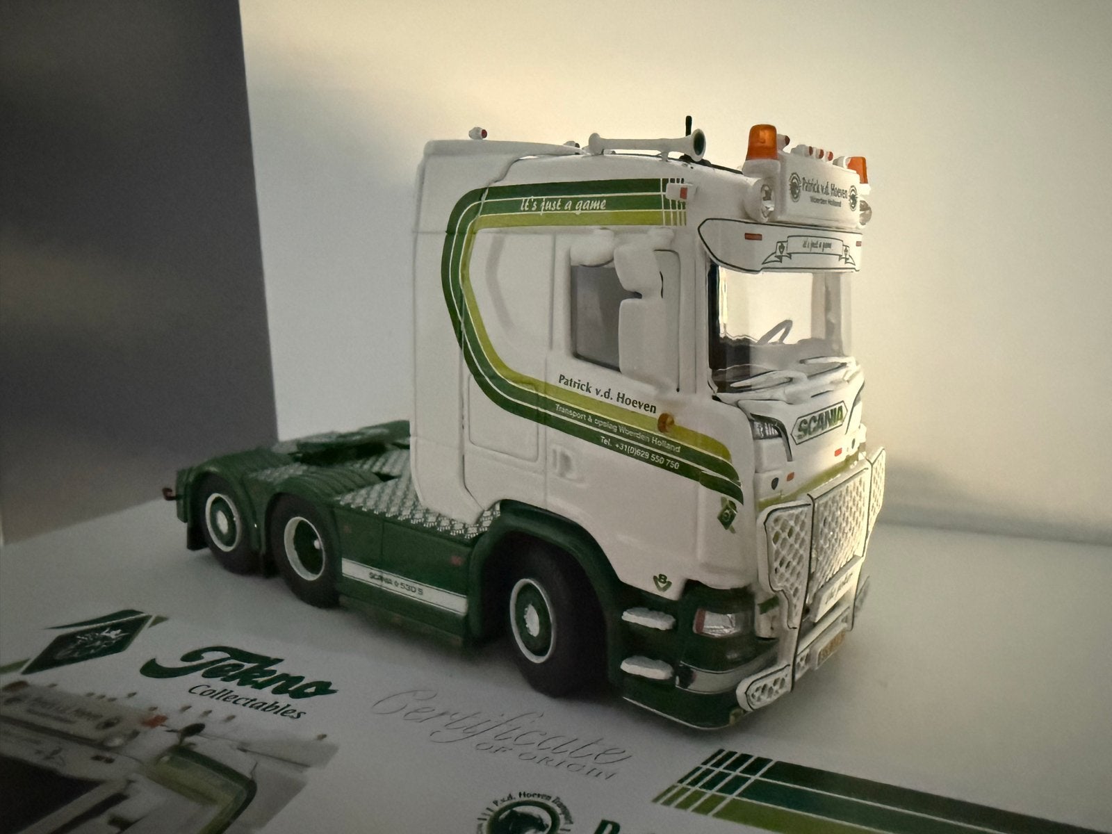 Tekno Scania S580 Patrick v.d. Hoeven 'The Joker', Ophalen of Verzenden, Nieuw, Overige merken