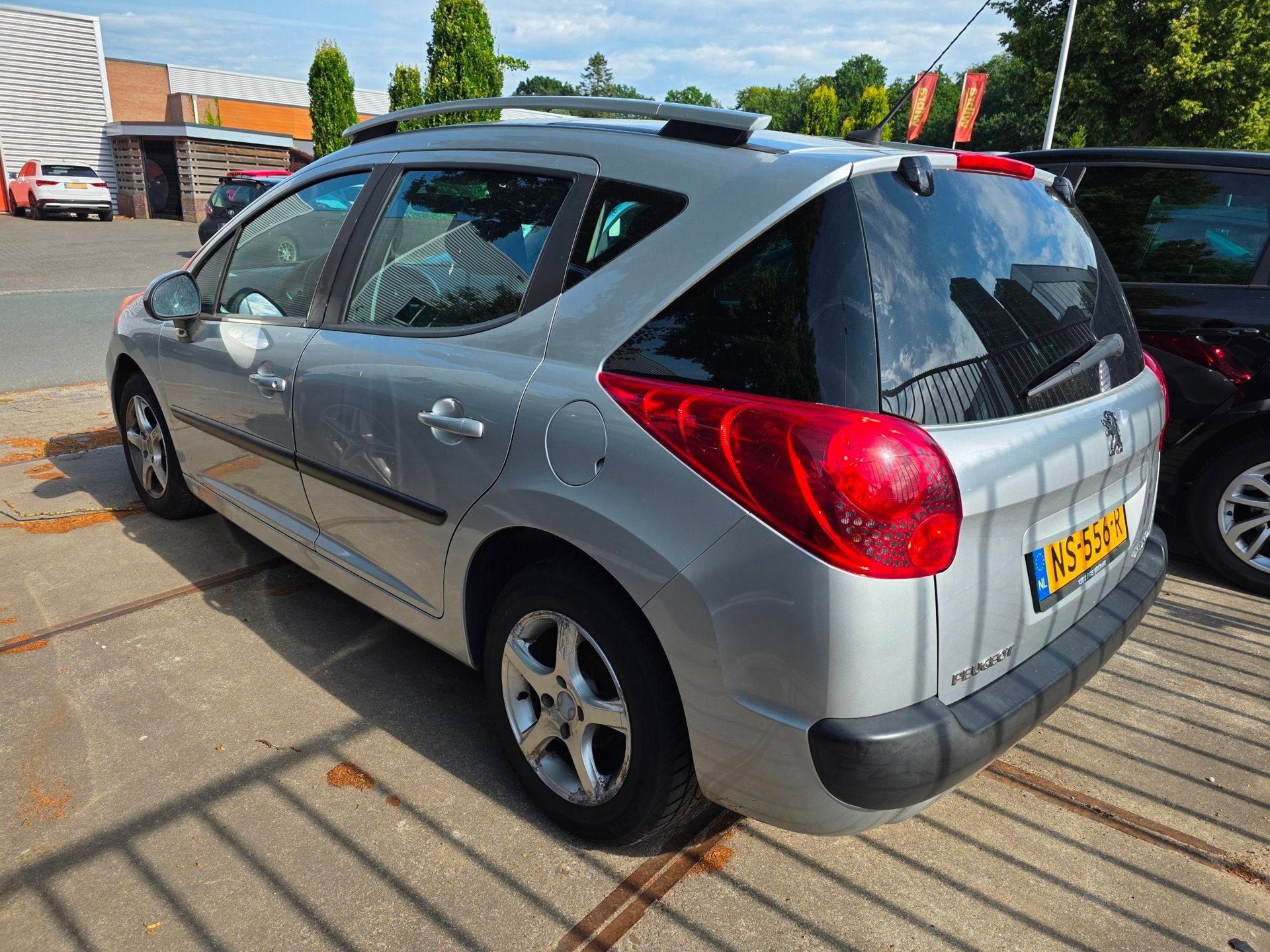 Peugeot 207 SW 1.4 VTi Blue Lease Executive, Voorwielaandrijving, Gebruikt, Handgeschakeld, Euro 4