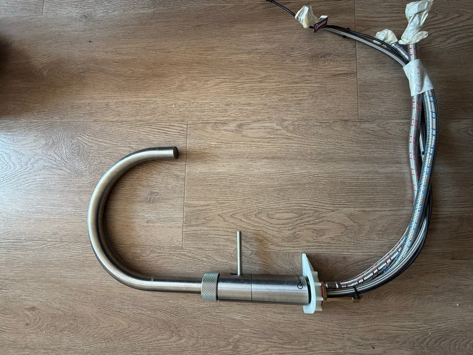 Gedemonteerd werkende Quooker kraan + boilervat + toebehoren, Ophalen, Gebruikt, Zilver, Metaal