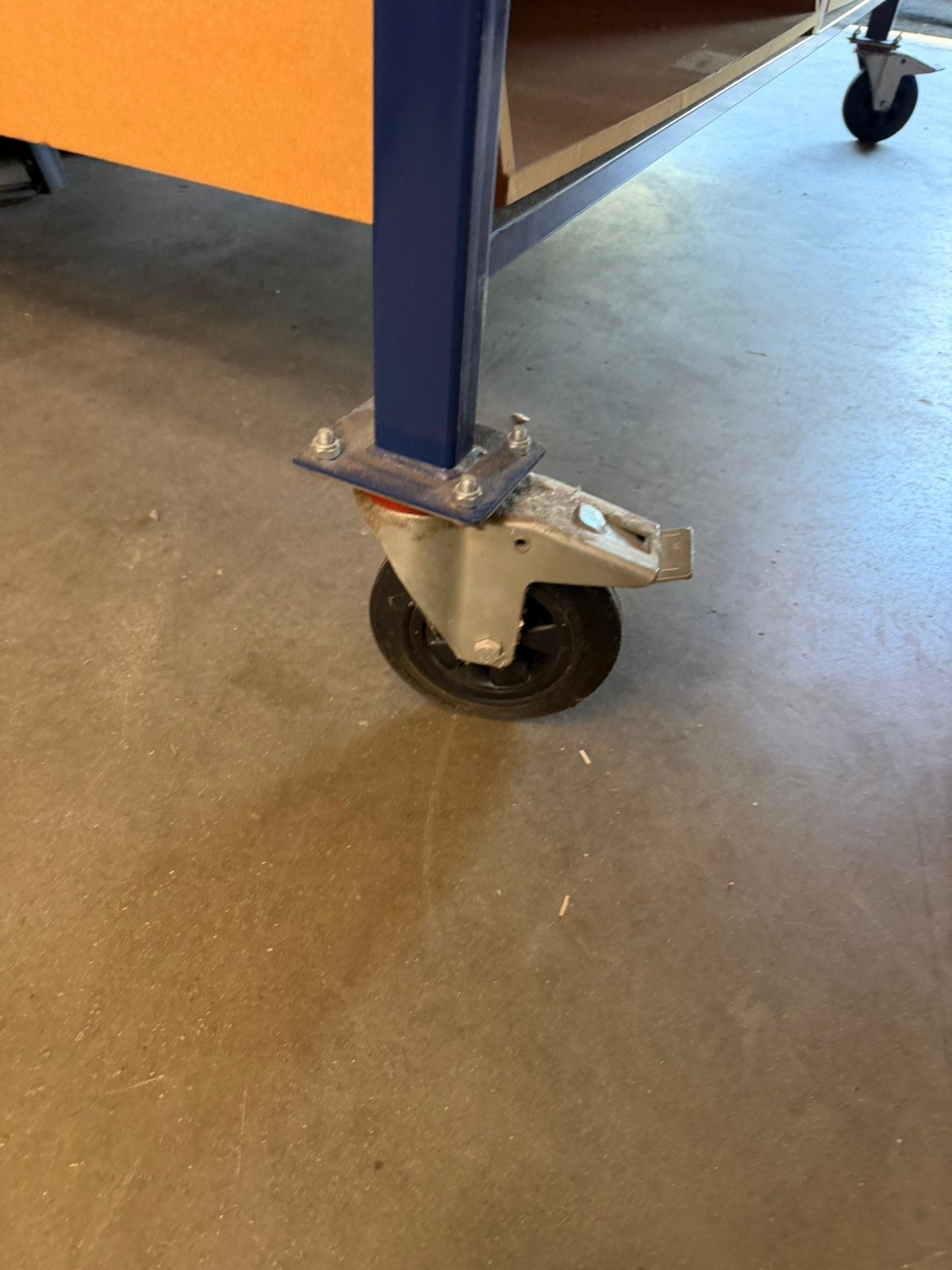 XXL Werktafel 305x153 cm – Verrijdbaar – Opbergruimte, Ophalen of Verzenden