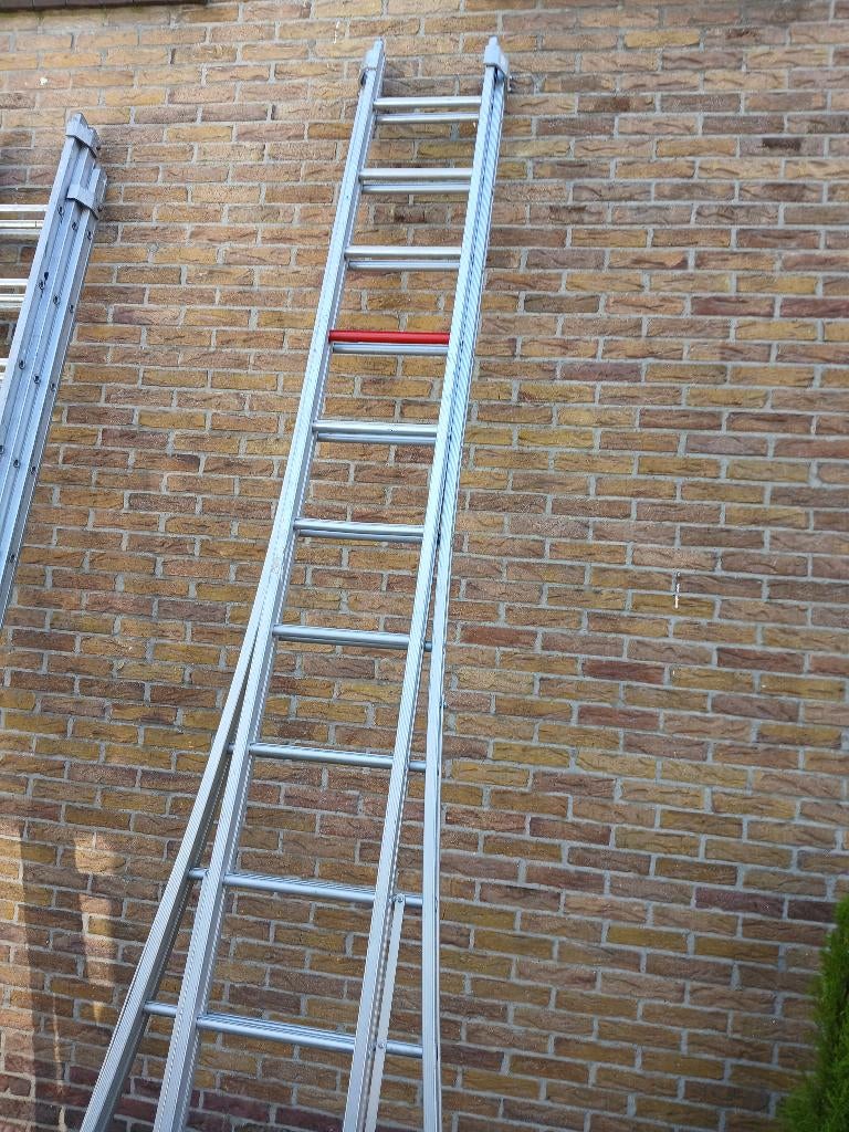 Ladder 2-delig (ca. 3 m hoog), Doe-het-zelf en Verbouw, Ladders en Trappen, Ophalen, Gebruikt, Ladder, Opvouwbaar of Inschuifbaar