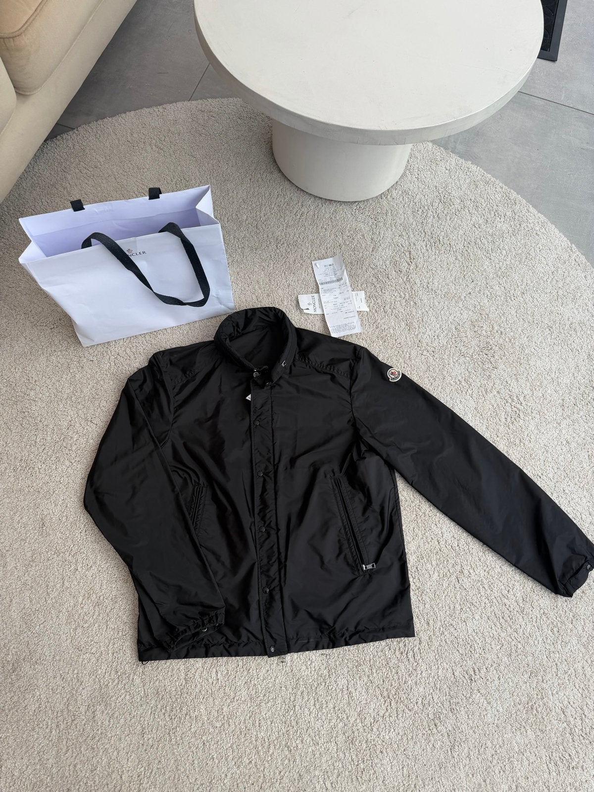 Moncler tussenjas SIZE 3(M), Ophalen of Verzenden, Zo goed als nieuw, Maat 48/50 (M), Zwart