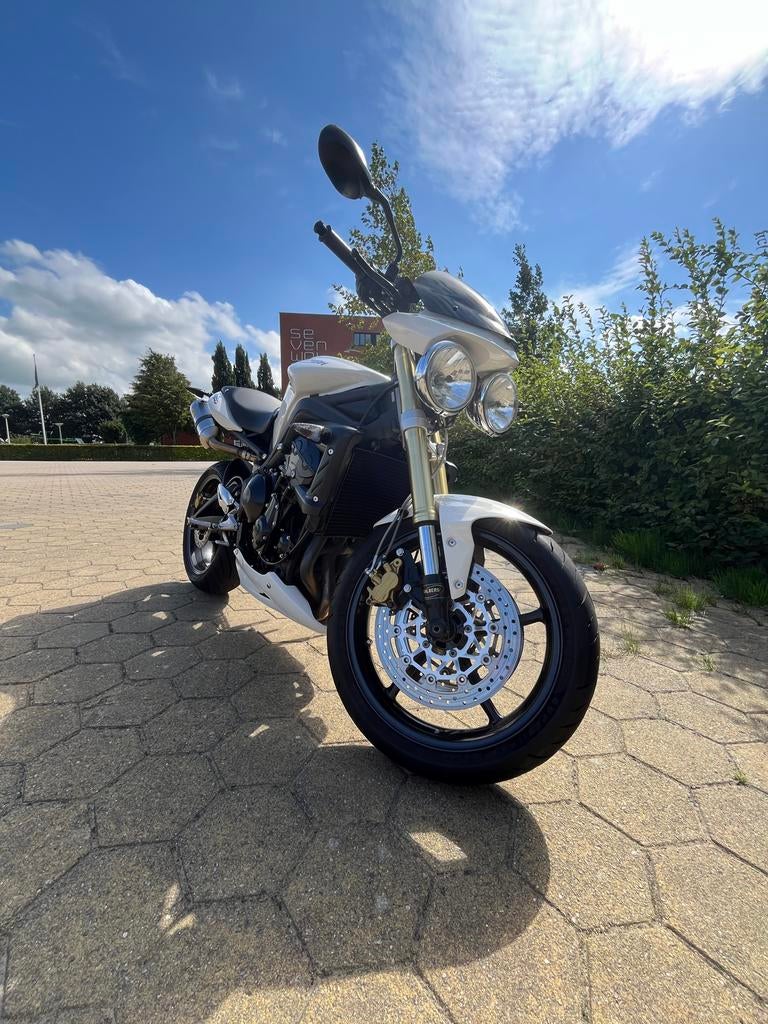 Triumph Street Triple 675 - met de gewilde Arrow uitlaat!, 675 cc, Sportuitlaat, Motorrijbewijs A, Gebruikt