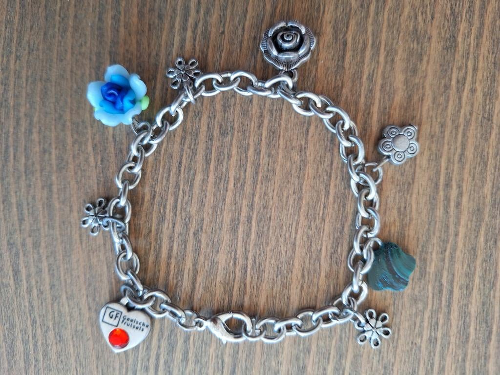 Armband met bedels - Gooische Frutsels GF - lengte 21 cm., Ophalen of Verzenden, Zo goed als nieuw, Zilver, Met bedels of kralen
