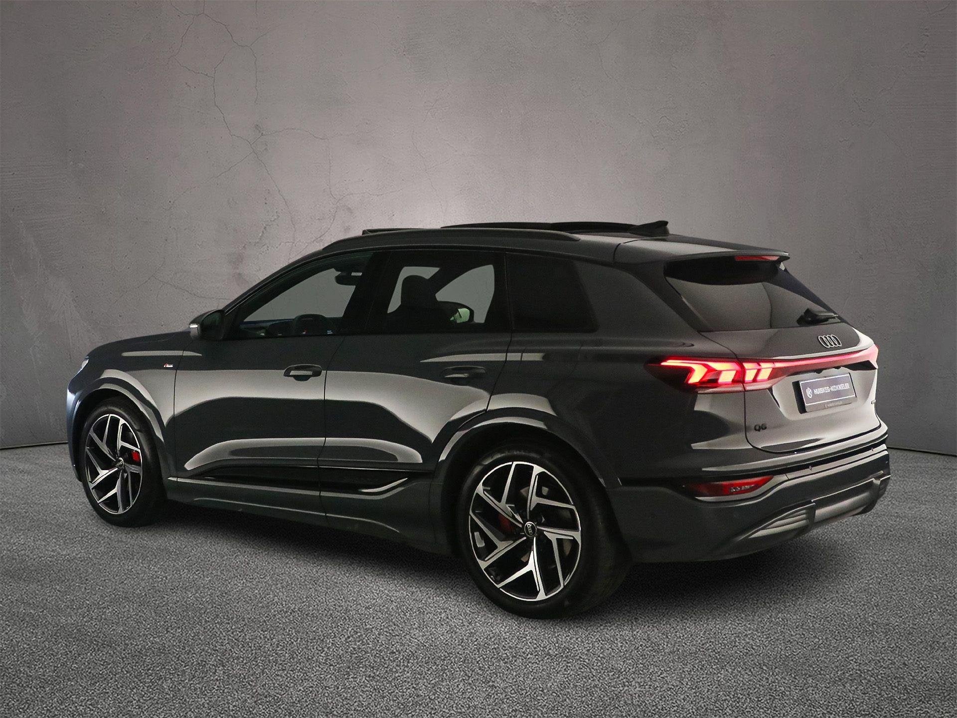 Audi Q6 e-tron S-editon 388PK quattro | Trekhaak | Panoramad, Auto's, Automaat, Parkeerassistent, Gebruikt, Origineel Nederlands
