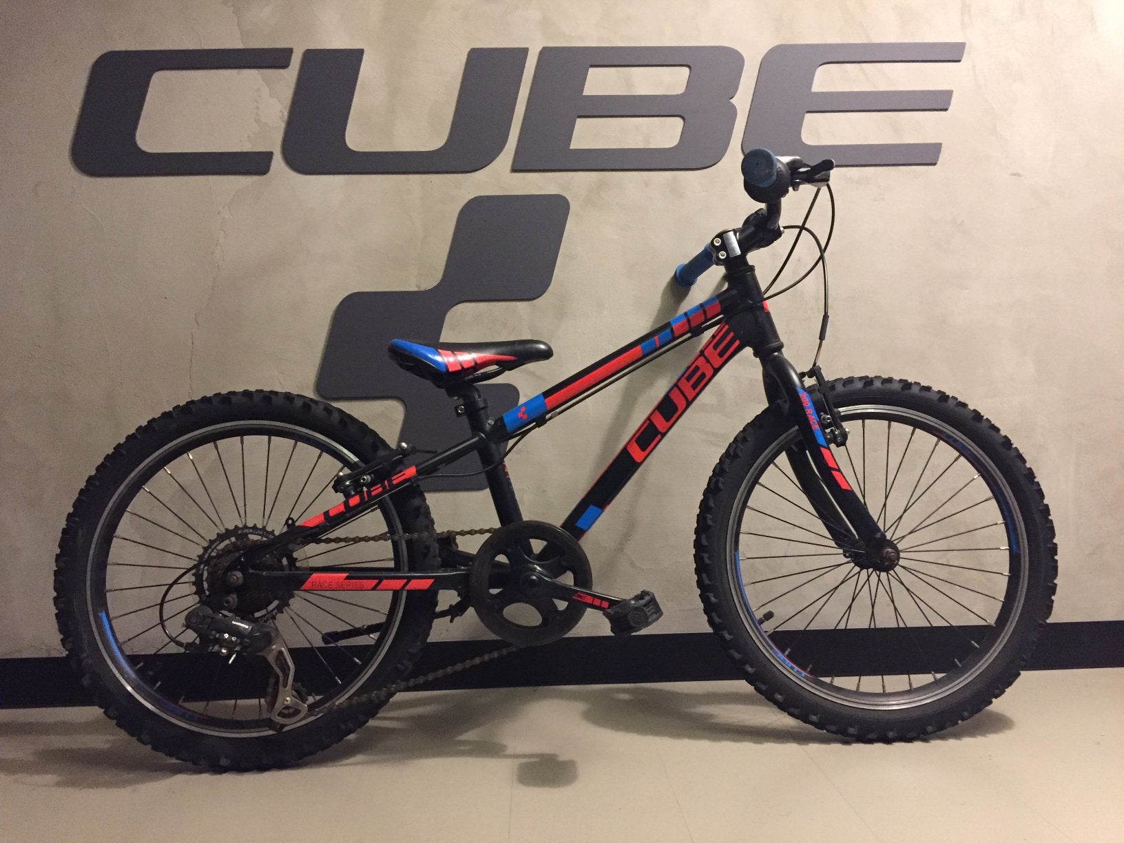 Cube 200 kids race mtb 20” 20 inch jongen meisje fiets acid, Fietsen en Brommers, Ophalen, Gebruikt, Velgrem, Handrem
