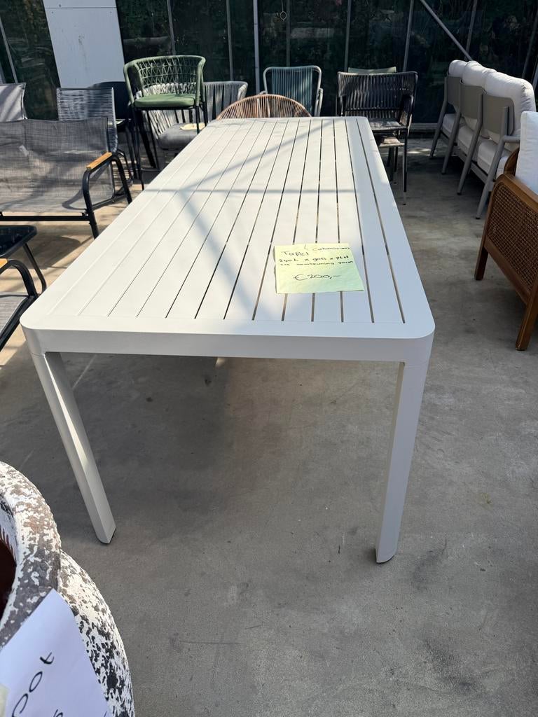 Moderne aluminium tuintafel - 240x90cm, Tuin en Terras, Tuintafels, Ophalen, Zo goed als nieuw, Rechthoekig, Aluminium