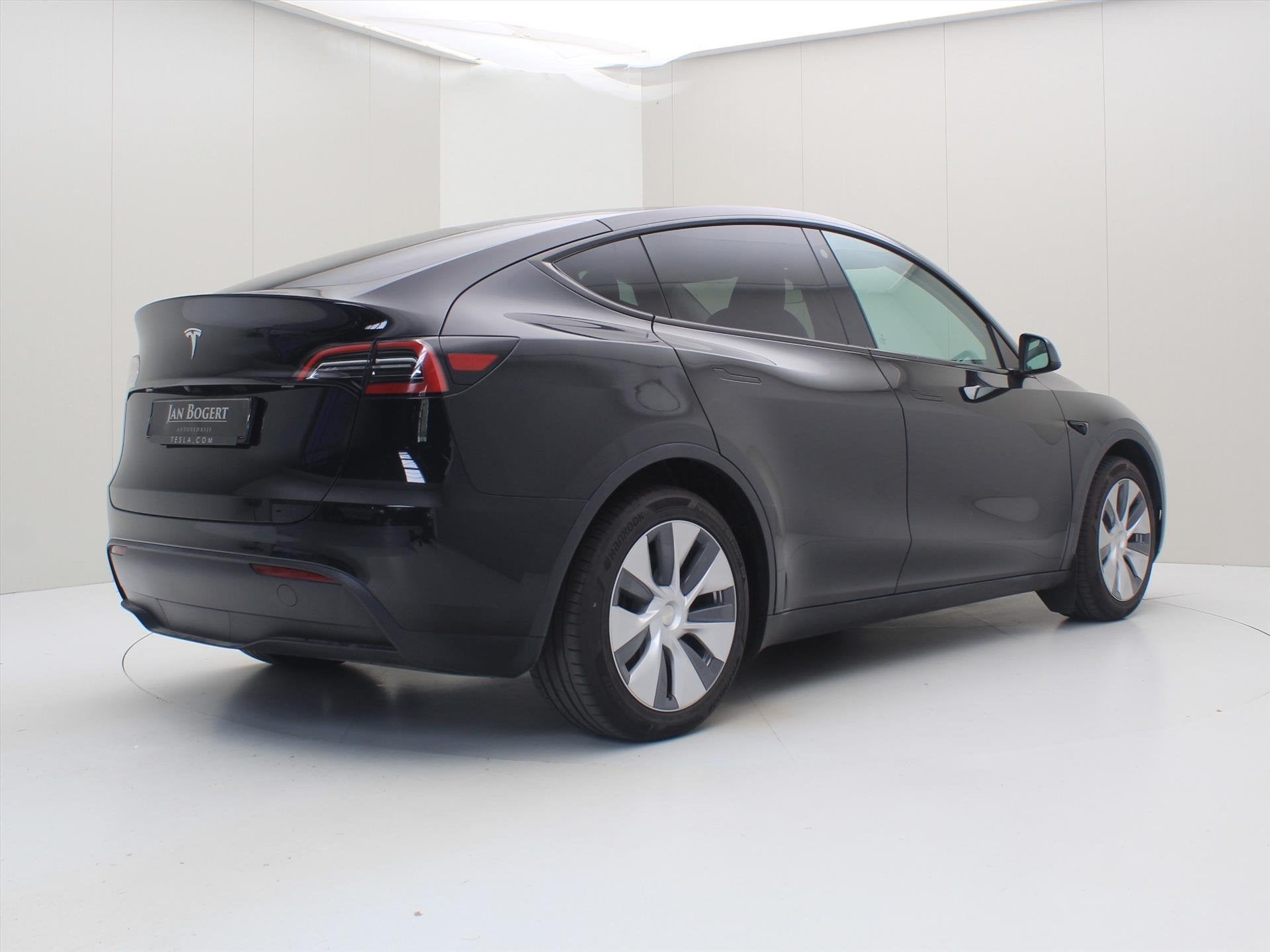 Tesla Model Y Standard RWD Plus 299pk 95.1% SoH [ AMD RYZEN+, Automaat, Gebruikt, Zwart, Adaptive Cruise Control