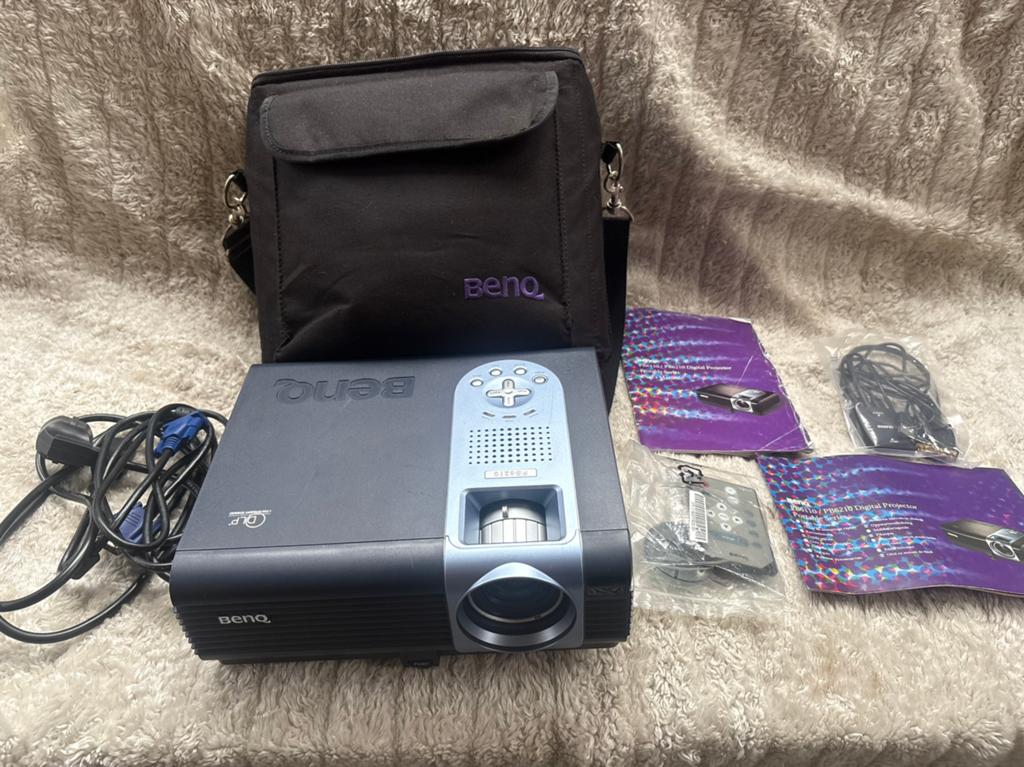 BENQ PB6210 XGA 2000 lumen, Ophalen of Verzenden, Zo goed als nieuw