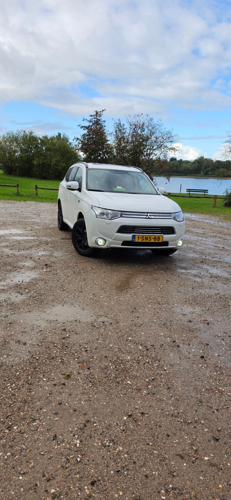 Mitsubishi Outlander 2.0 Dohc Mivec Phev 203pk 4WD CVT 5P, Auto's, 1998 cc, Outlander, 4 cilinders, Wit