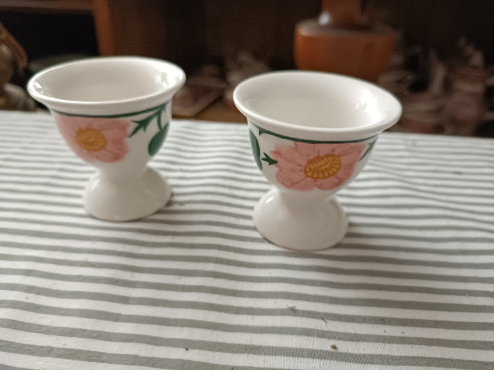 Wild Rose Villeroy en Boch 2 x eierdoppen, Antiek en Kunst, Ophalen of Verzenden