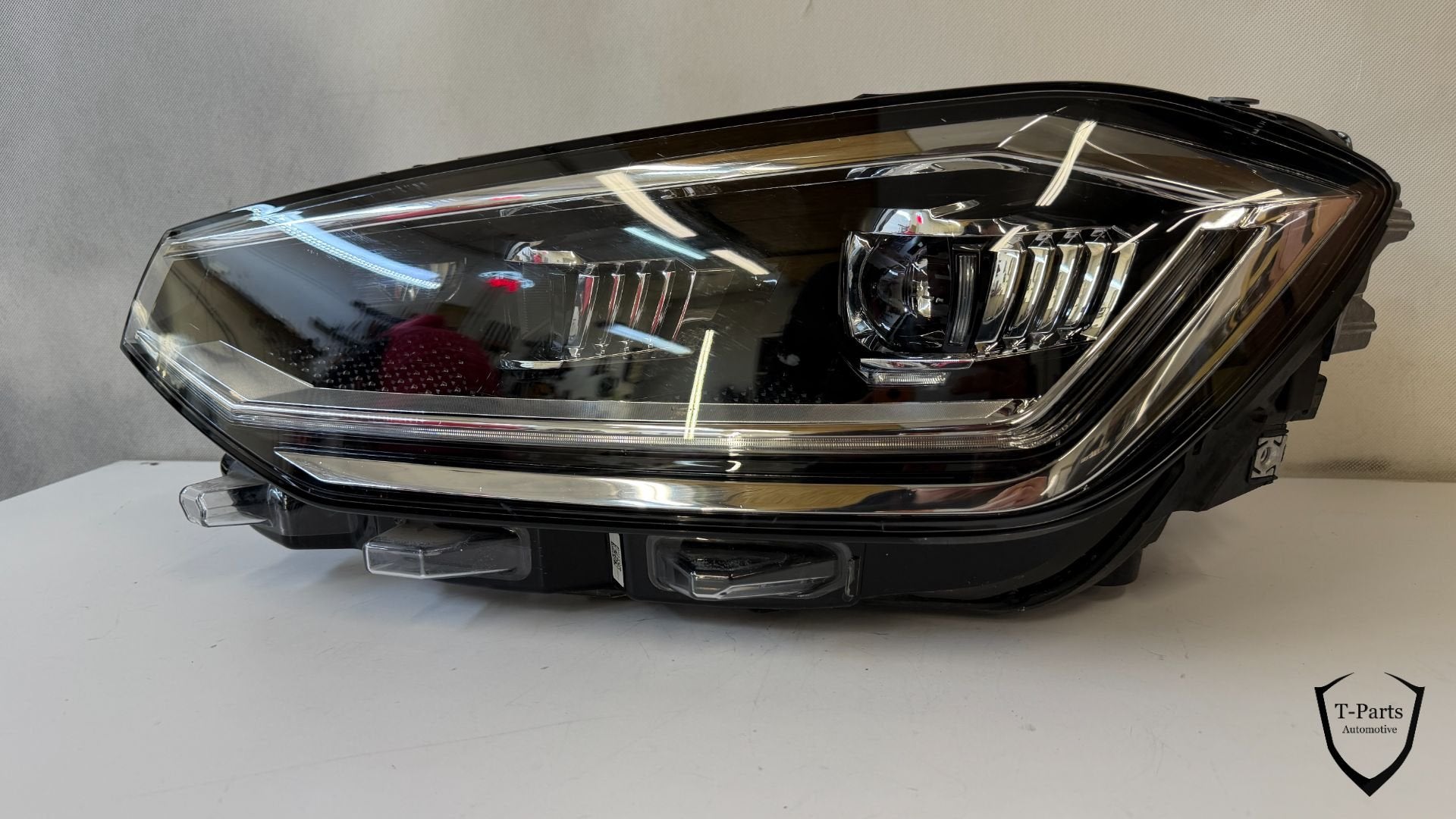VW volkswagen golf sportsvan koplamp links lamp 517941035A, Gebruikt, Volkswagen, Volkswagen AG, Berliner Ring 2
38440  Wolfsburg, DE