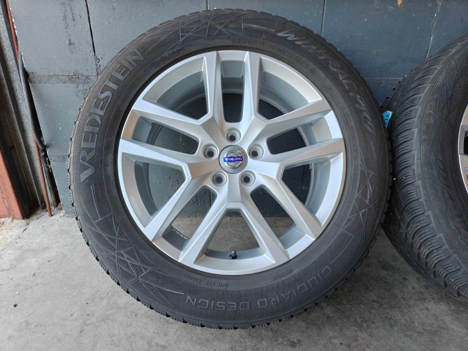 18" Originele Volvo XC60 Winterset Vredestein Tucan, Auto-onderdelen, Ophalen, Gebruikt, Banden en Velgen, Winterbanden