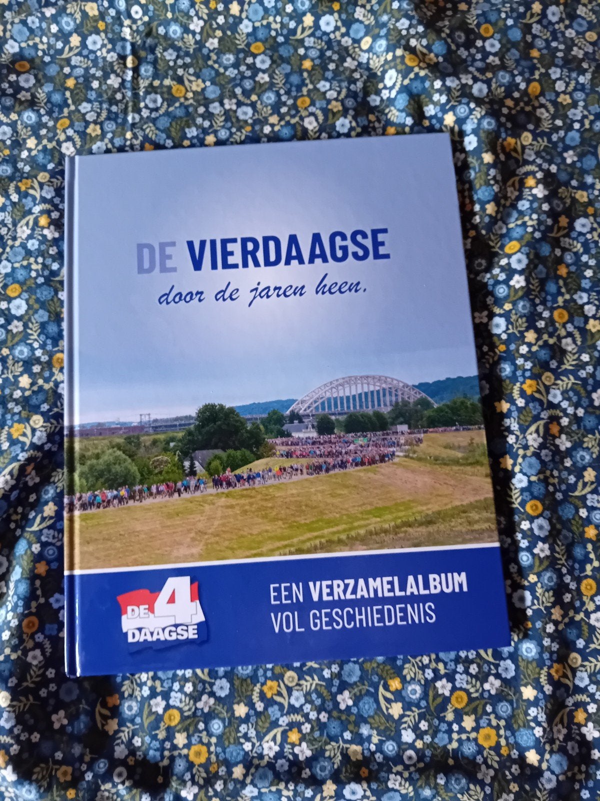 De Vierdaagse door de jaren heen - Verzamelalbum, Ophalen, Nieuw