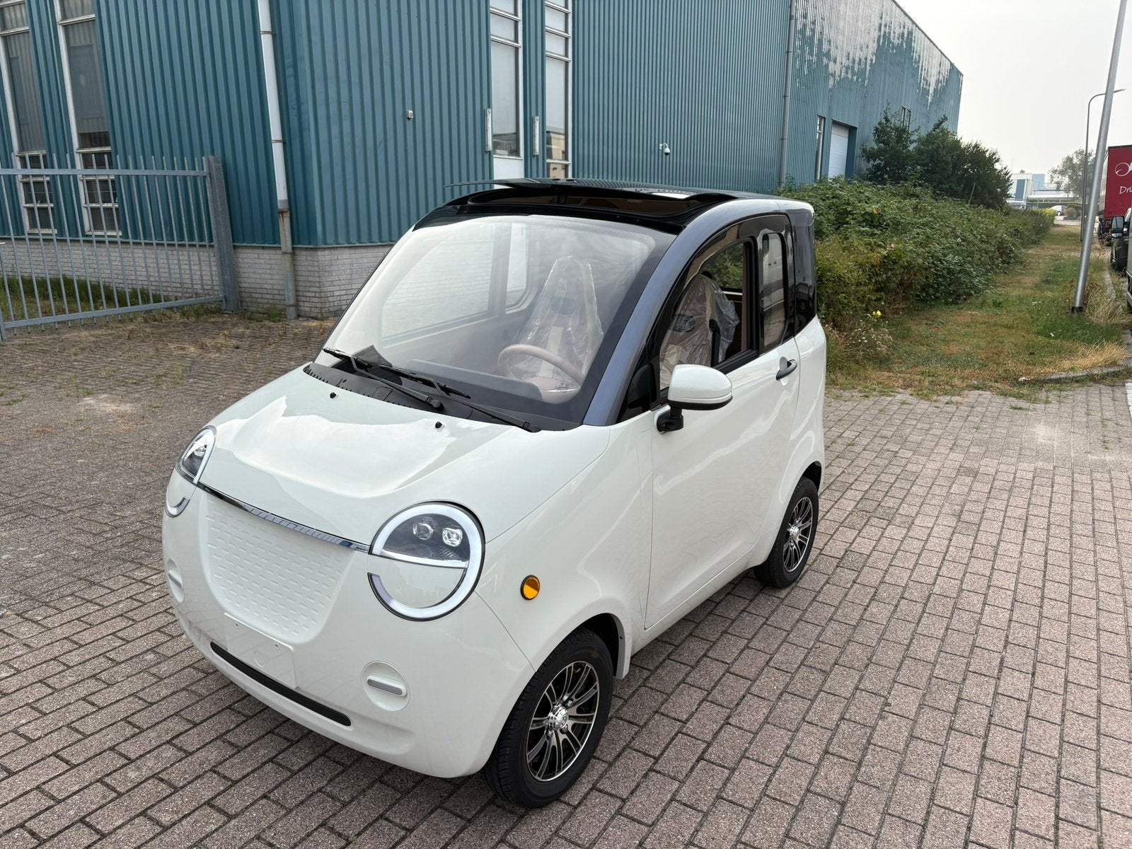 Nieuw 45 km Electric zeer luxe DORA  Nieuw, Diversen, Brommobielen en Scootmobielen, Overige merken, Ophalen of Verzenden, Zo goed als nieuw