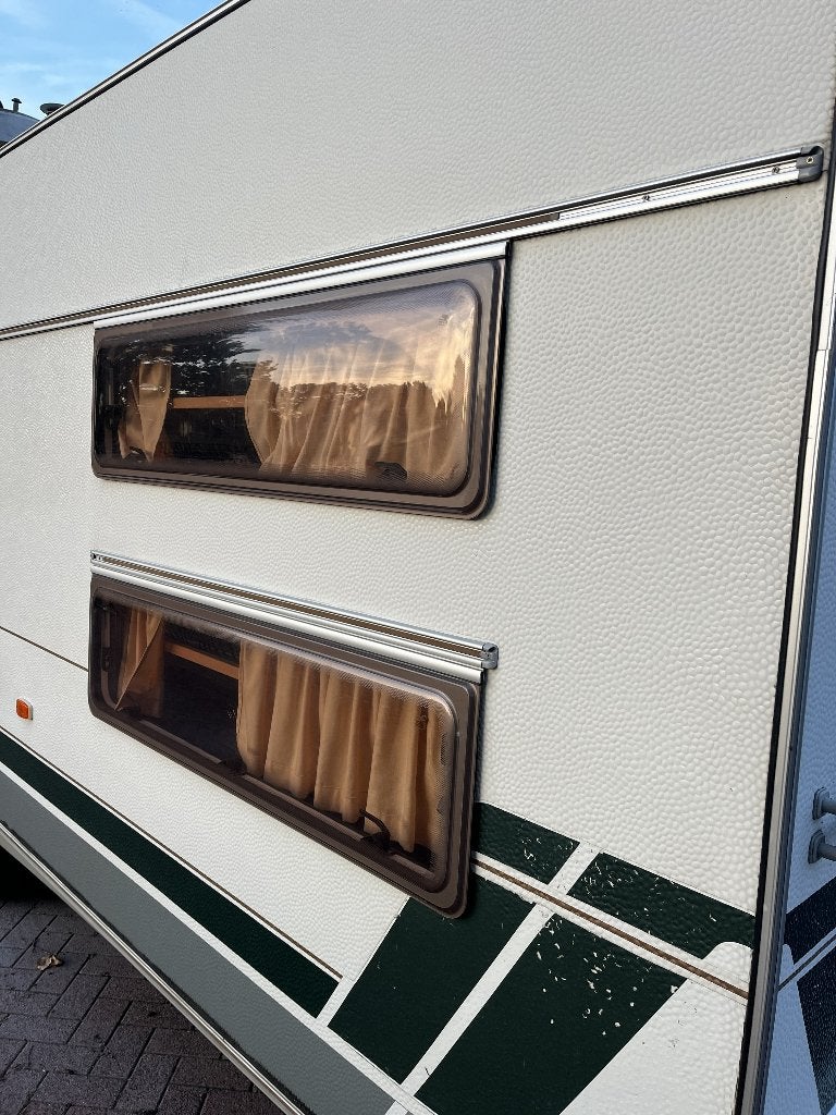 6-persoons Chateau Calista 520 Stapelbed, Caravans en Kamperen, Chateau, Rondzit, Dwarsbed, Bedrijf