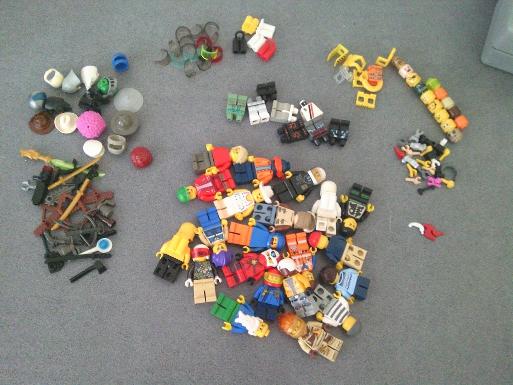 Minifiguren/Poppetjes 21 stuks + attributen. Zie foto's., Verzenden, Gebruikt, Minifiguur, Lego