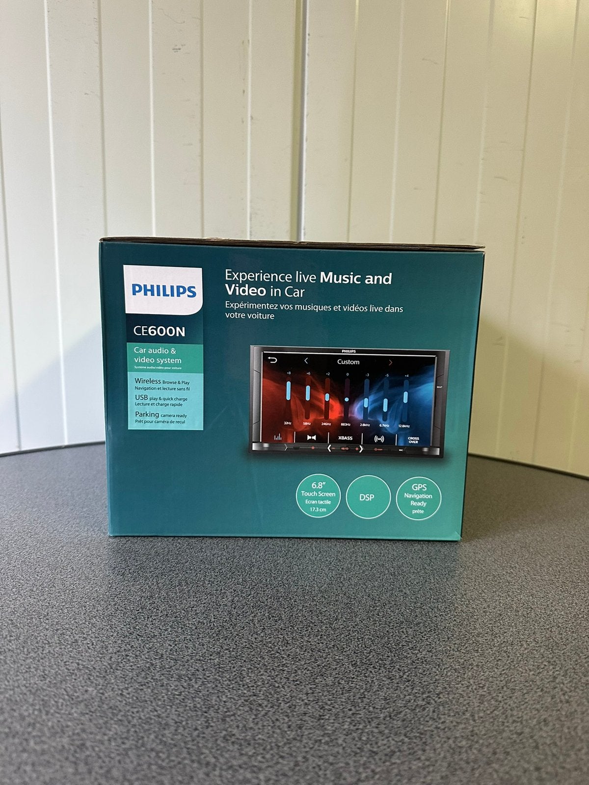 Philips CE600N - Autoradio dubbeldin - Bluetooth - USB, Audio, Tv en Foto, Fotografie | Digitale fotolijsten, Ophalen of Verzenden