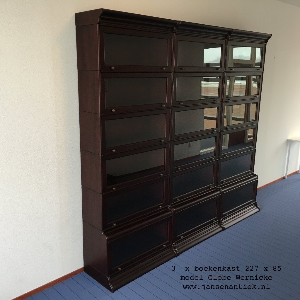 Koopje boekenkast chesterfield model Globe Wernicke €750,00, Ophalen, 200 cm of meer, Nieuw, Minder dan 150 cm