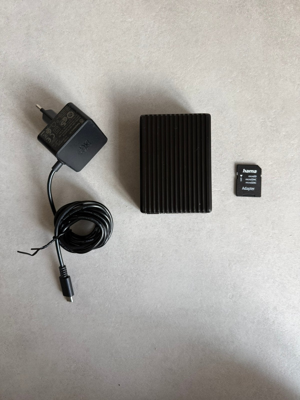 Raspberry PI4 4 GB metalen behuizing adapter en sd kaart, Ophalen of Verzenden, Zo goed als nieuw, Minder dan 2 Ghz