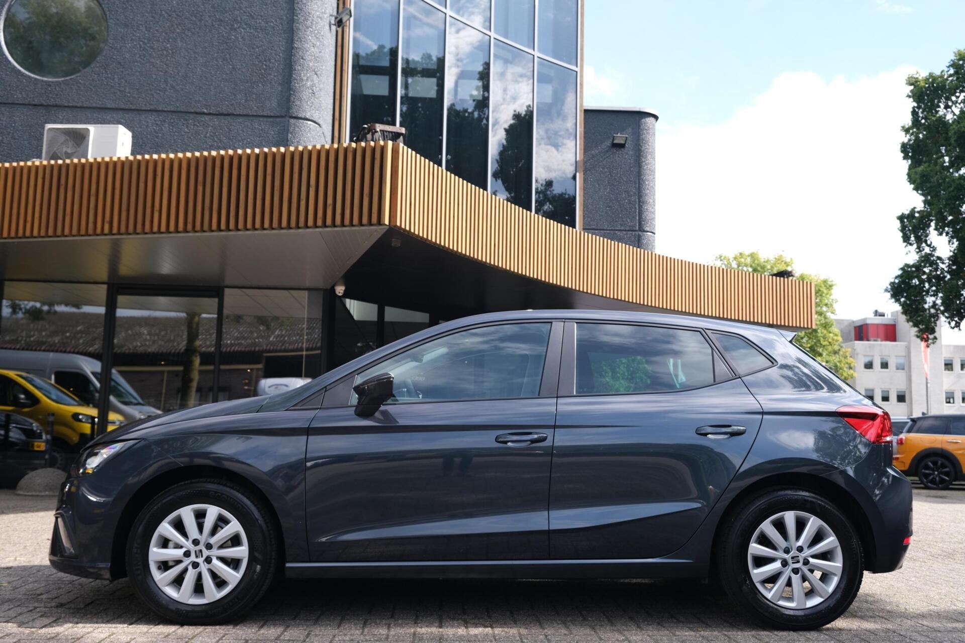 Seat Ibiza 1.0 Style|Rijklaar!|Carplay|LaneAssist|FrontAssis, Auto's, Voorwielaandrijving, Stof, Parkeersensor, Ibiza