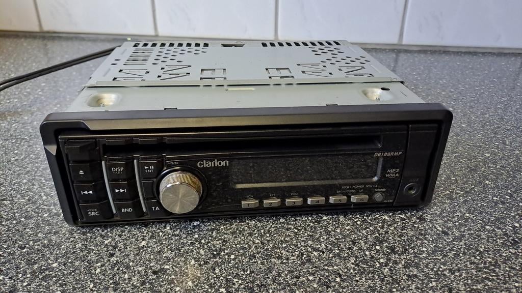 Clarion Autoradio DB189RMP - Gebruikt, Gebruikt, Onbekend, Ophalen of Verzenden, Onbekend
