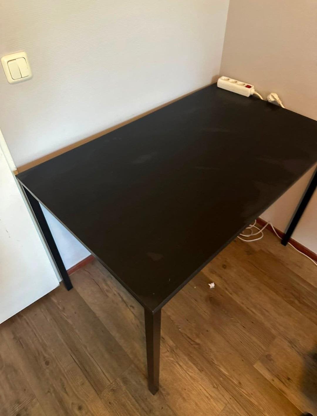 Zwarte tafel, Ophalen, Zo goed als nieuw