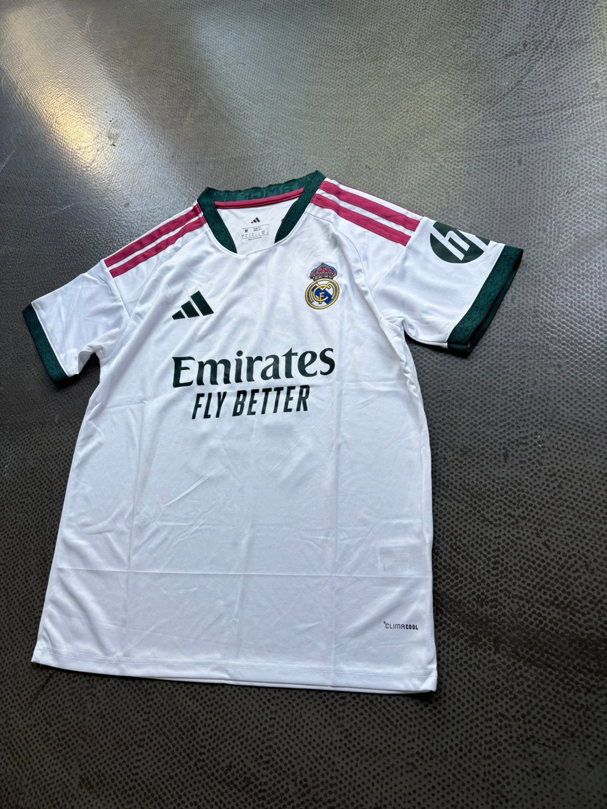 Real Madrid 26/27 Mbappe, Sport en Fitness, Maat M, Verzenden, Nieuw, Shirt