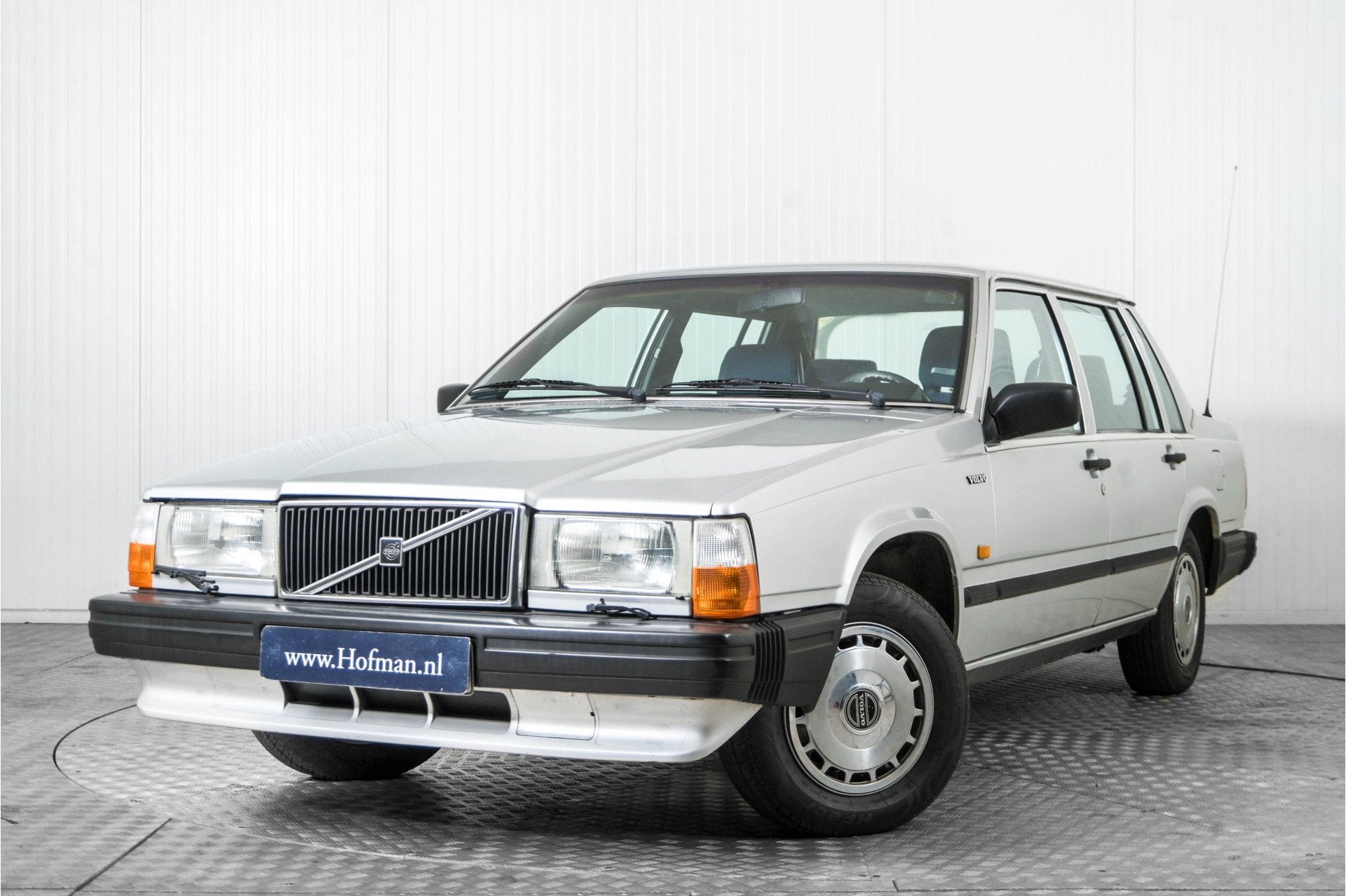 Volvo 740 (bj 1987), Auto's, Volvo, Metallic lak, Gebruikt, Bedrijf, Handgeschakeld