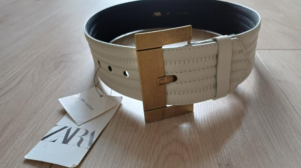 Zara dames riem van leer, Kleding | Dames, Riemen en Ceinturen, 80 tot 90 cm, Nieuw, Ophalen of Verzenden, Echt leder