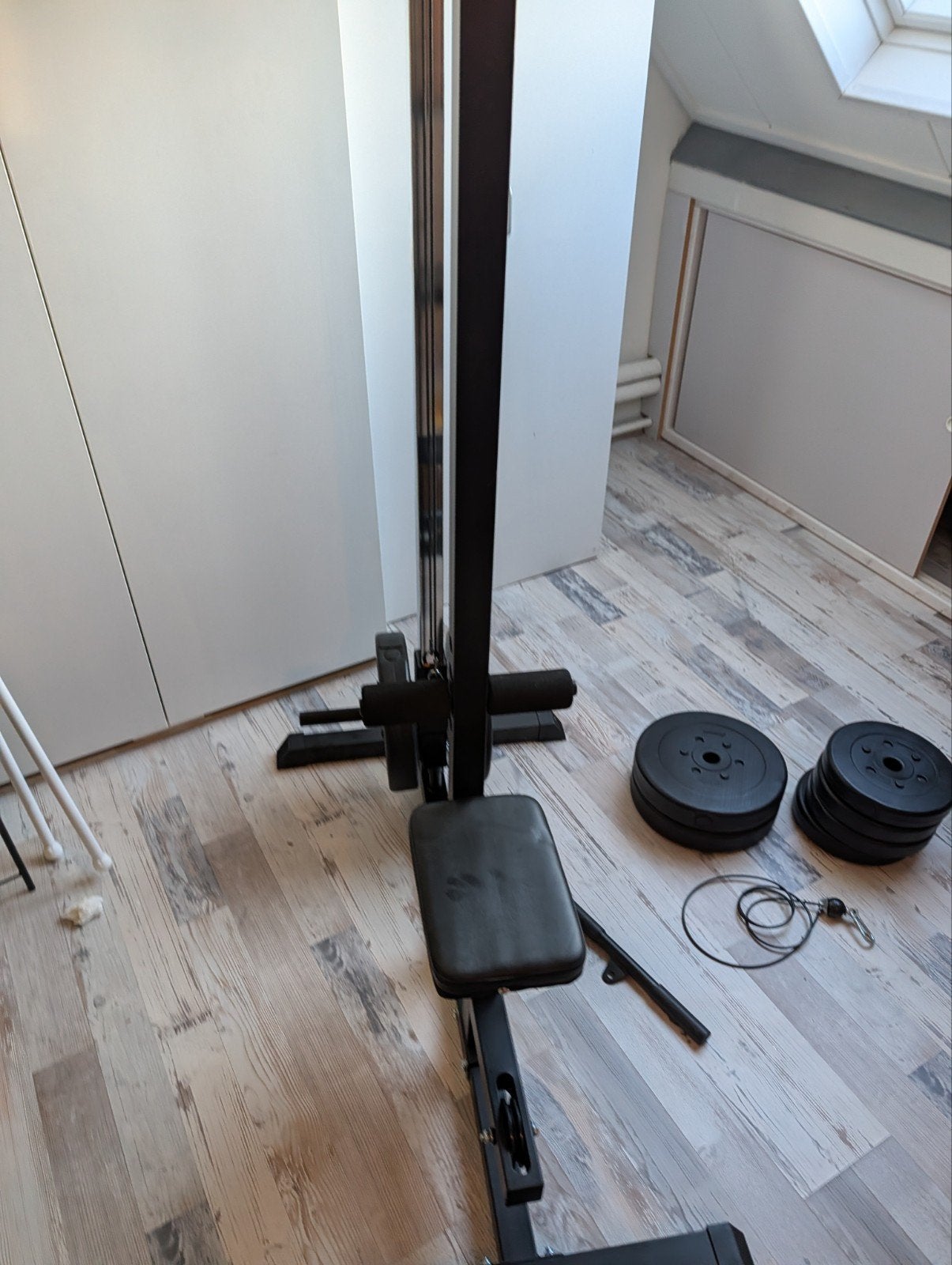 Lat Pulldown Station met 60kg Gewichten - Zo Goed als Nieuw, Ophalen, Zo goed als nieuw, Armen, Krachtstation