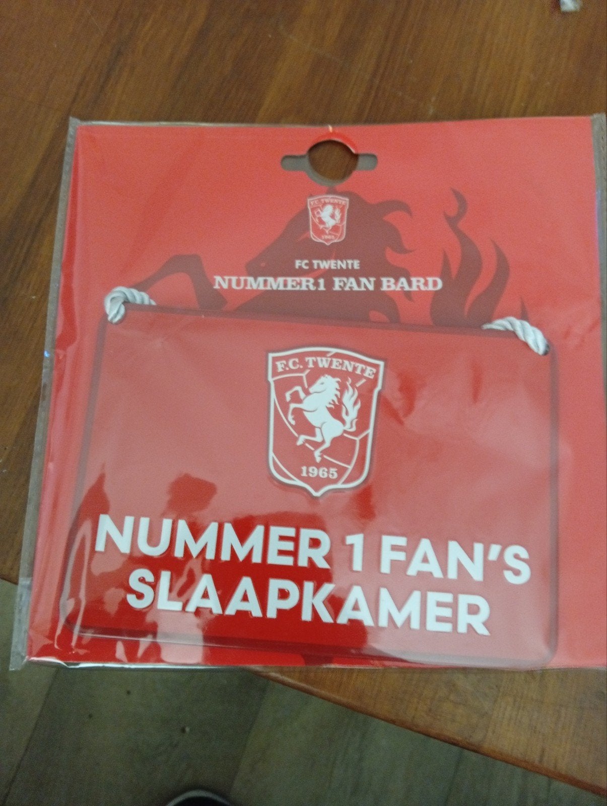 FC Twente Nummer 1 Fan's Slaapkamer Deurbordje, Huis en Inrichting, Overige stijlen, Nieuw, Kunststof, Ophalen of Verzenden